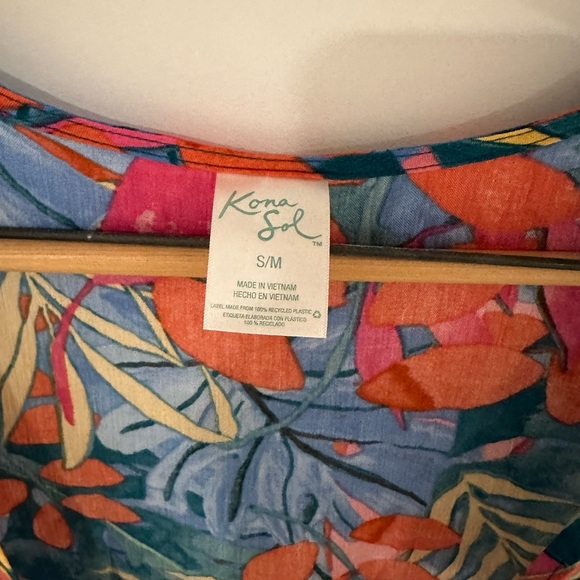 Beach coverup - Picture 5 of 6